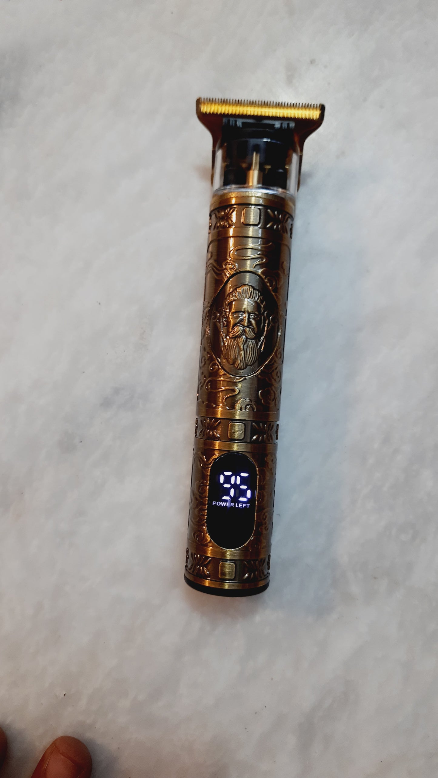 KEZU Professional Cut & SHAVE with Close Cutting T Blade (LED Display)